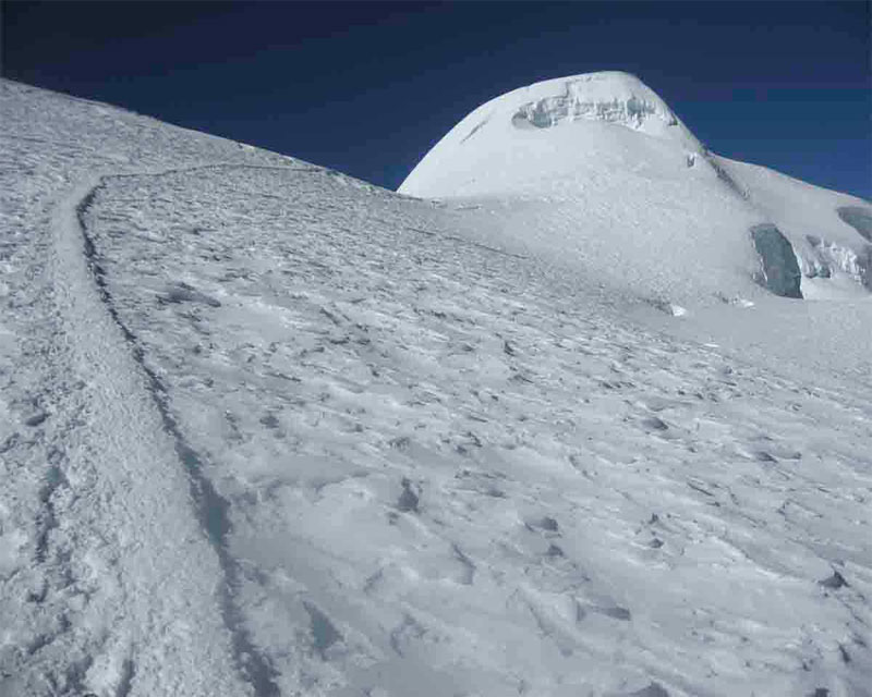 Mt.Ramdung Peak Climbing (5,925m) 19 Day.